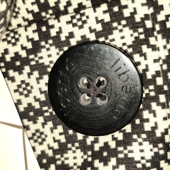 Liberté by Emanuel Ungaro NWT Size 14 Pea Coat Large Black Buttons #918 - Picture 12 of 12